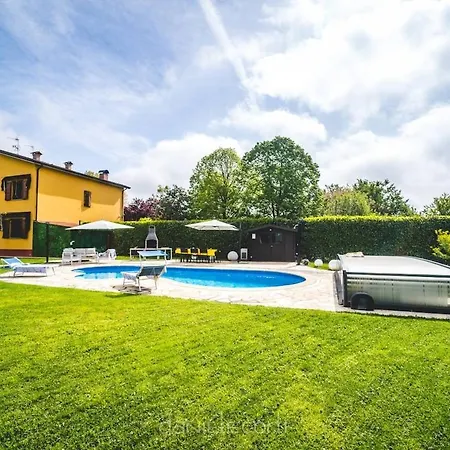 L'oasi Nei Pati - Piscina - Parcheggio Privato * Colunga